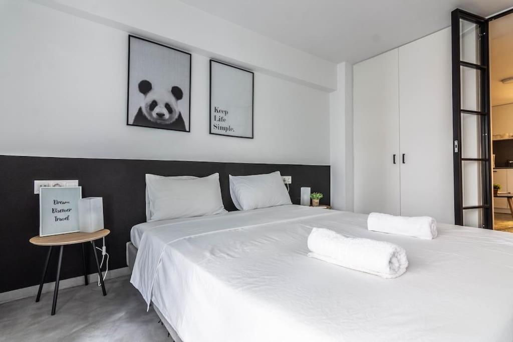 City Stroll Apartment Athena Bagian luar foto