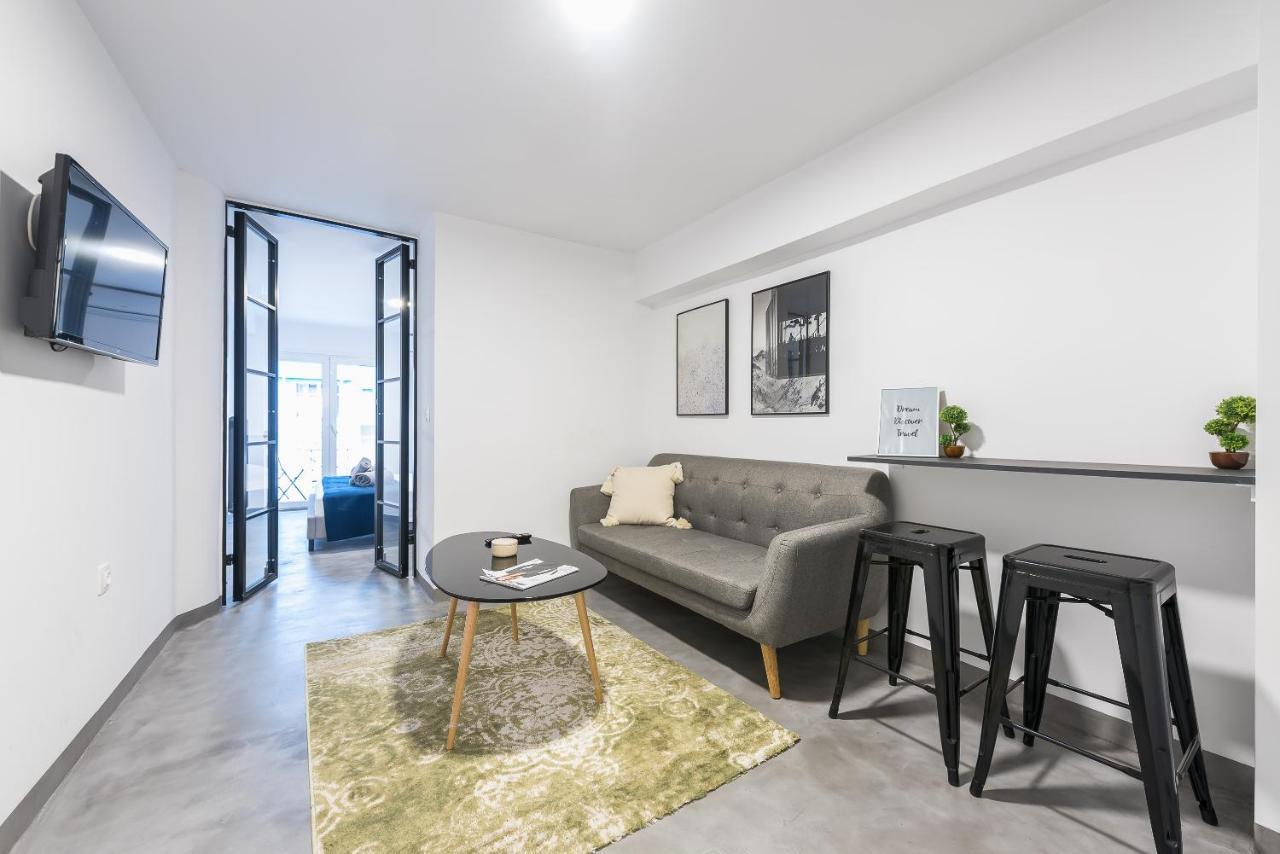 City Stroll Apartment Athena Bagian luar foto