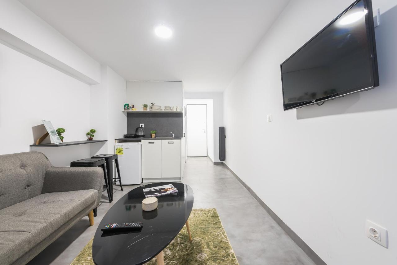 City Stroll Apartment Athena Bagian luar foto