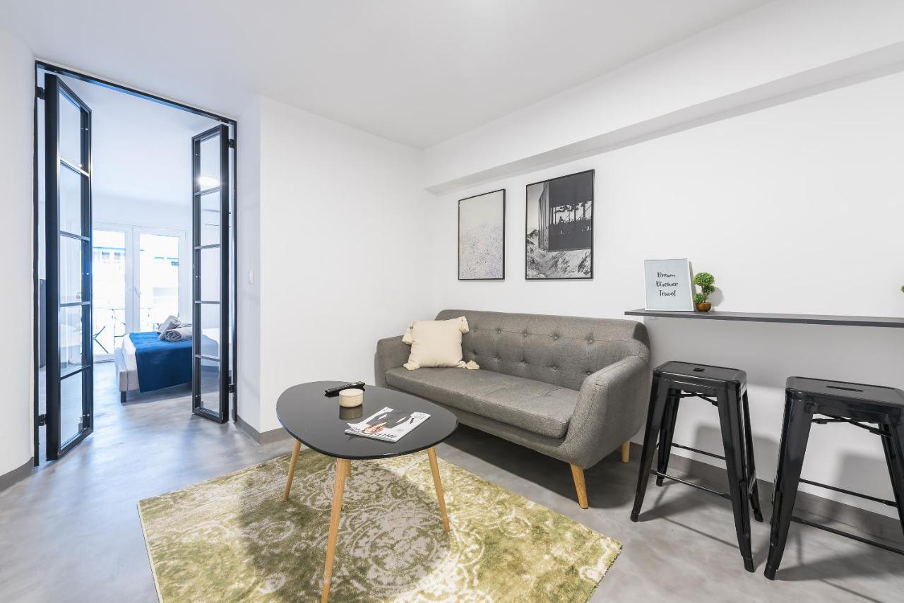 City Stroll Apartment Athena Bagian luar foto